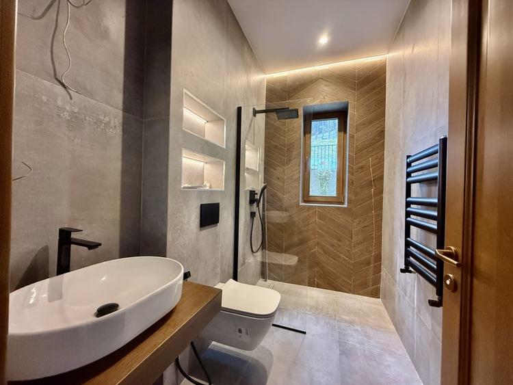 Apartament la parter în Foresti Sinaia – Elegant. Spațios. În inima naturii - 9