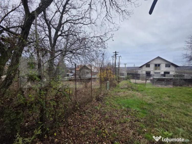 Casa + Teren 4.300 mp, Gheboieni la doar 15 km de Targ - 1