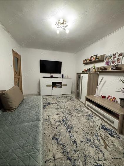 Vand apartament 2 camere - 4