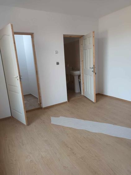 Casa de vanzare 2 corpuri - 6