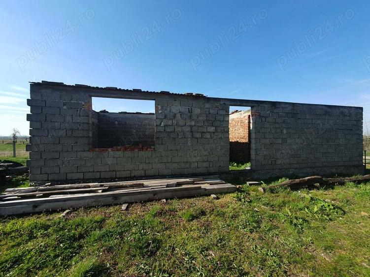 Vand casa la sat, Susani, cu teren ?i gradina - 3