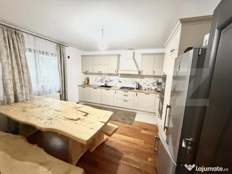 Casa de lux, 270mp utili, 7 camere, 1800mp teren in Salcea - 3