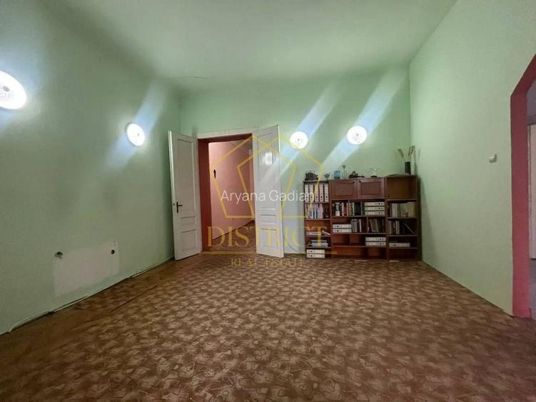 Apartament spatios in cladire istorica cu gradina I Zona Centrala Apartament spatios in cladire istorica cu gradina I Zona Centrala
