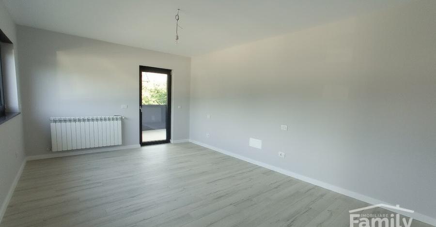 VILA de LUX in Burdujeni - 9