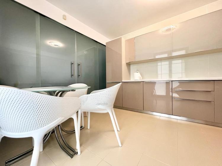 NOU / DEOSEBIT / TERASE GENEROASE / COMPLET MOBILAT SI UTILAT - 15