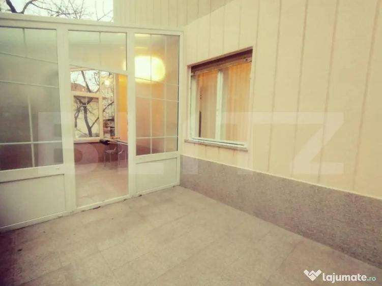 Apartament 2 camere, antreu spatios, 3 terase- una inchisa, - 1