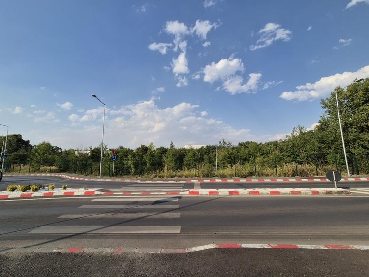 Voluntari - Popasului stradal inchiriere 1700 mp teren - 2