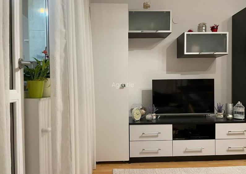 Apartament 2 camere,tip Duplex, Aparatori Patriei, la 5 minute de Metr