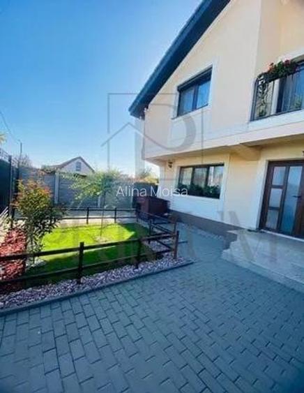 Duplex mobilat utilat - zona excelenta - teren 350 mp - curte amenajata - toate