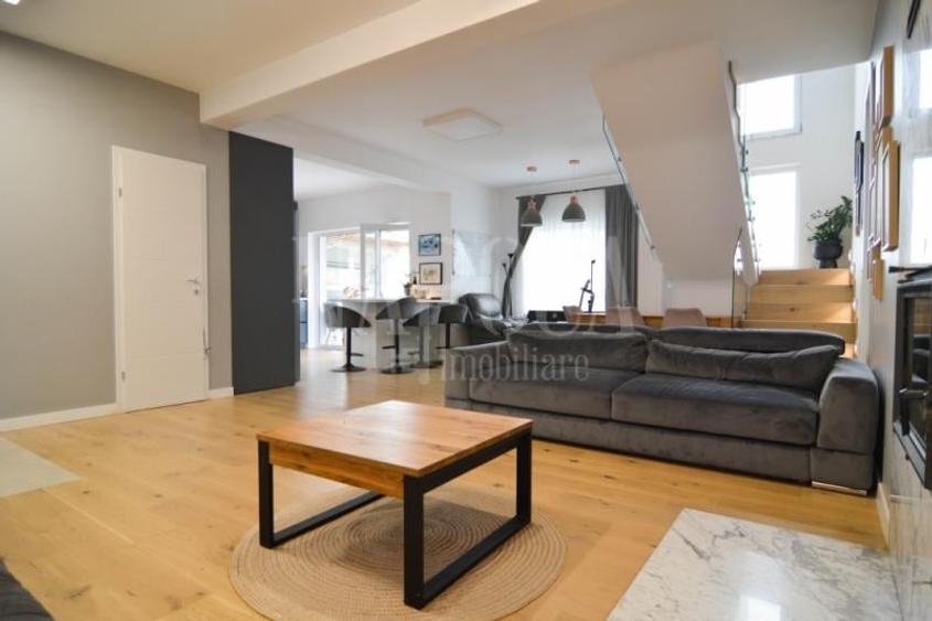 Casa 5 camere de vanzare in Dezmir - 3