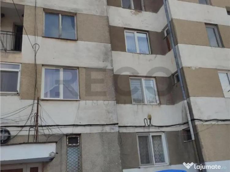 RECO Garsoniera nerenovata zona Suncuius - 4