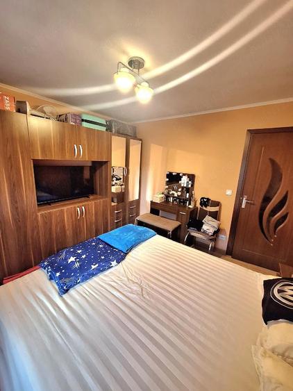 Nufarul, langa Lotus-2 camere,et.1, mobilat - 1