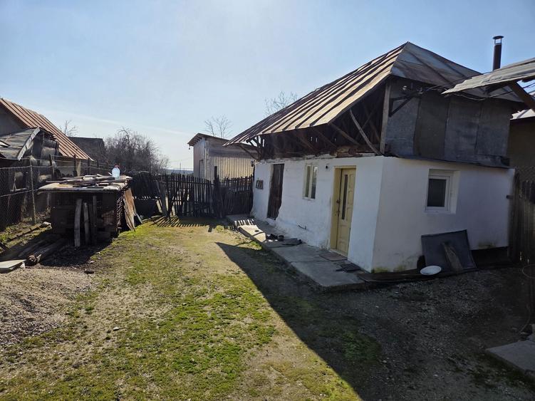 Casă cu 2 camere în Moara Mocanului