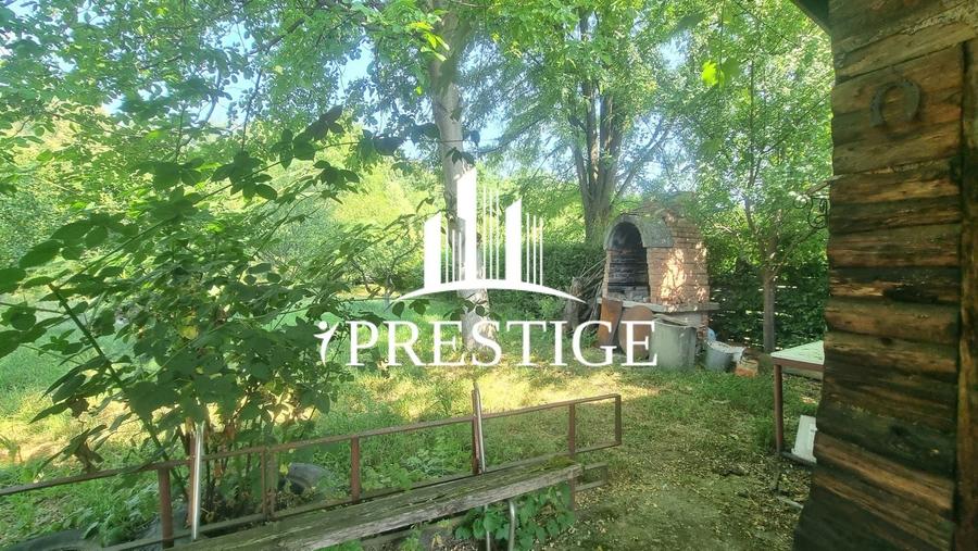 Teren agricol extravilan de 1154 mp, în Rășinari