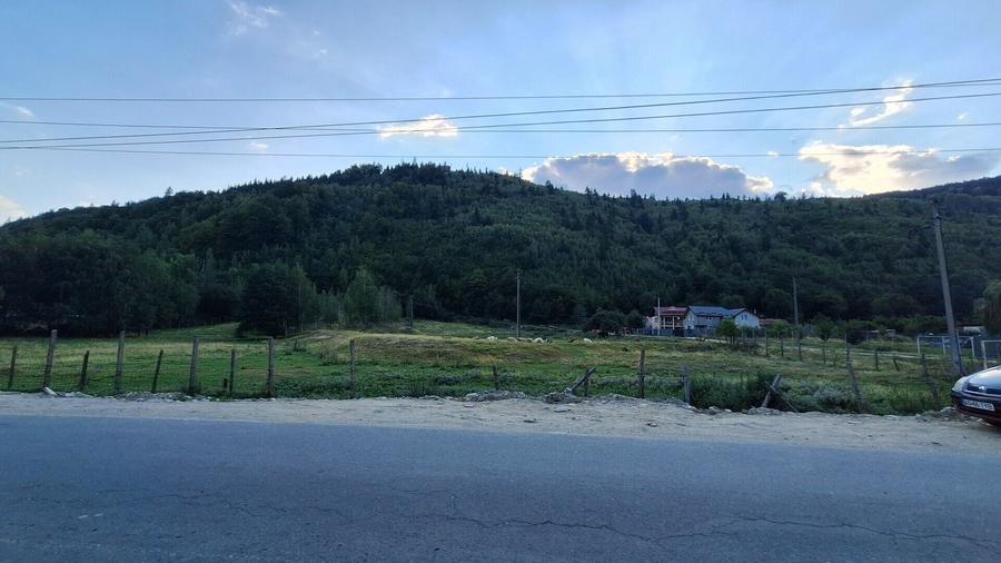 Teren intravilan de 11547 mp, în Lerești