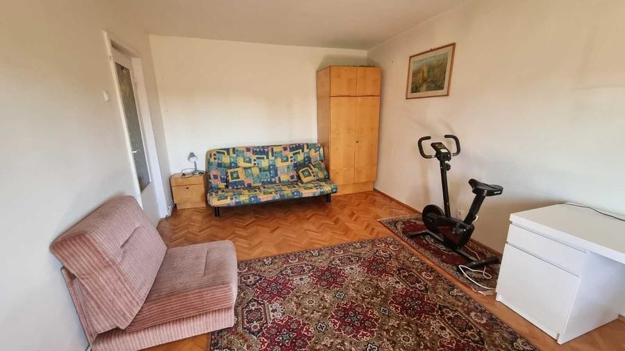 Apartament cu 3 camere decomandat în Zorilor