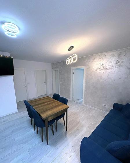 Apartament cu 3 camere decomandat în Giroc