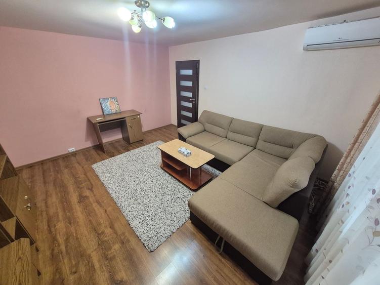 Apartament cu 2 camere decomandat în Bucovina