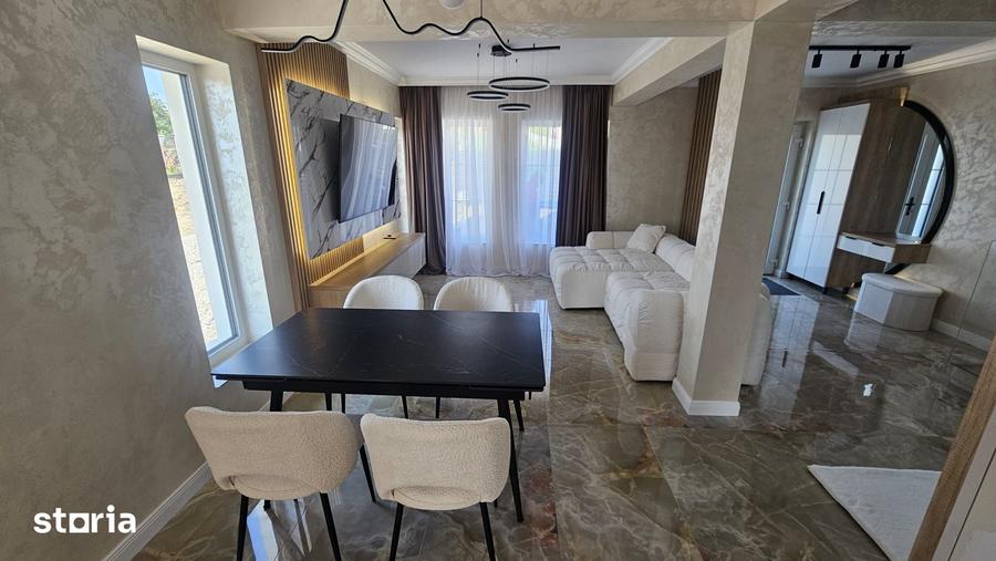 Casă cu 4 camere cu Teren 300 Mp în Central