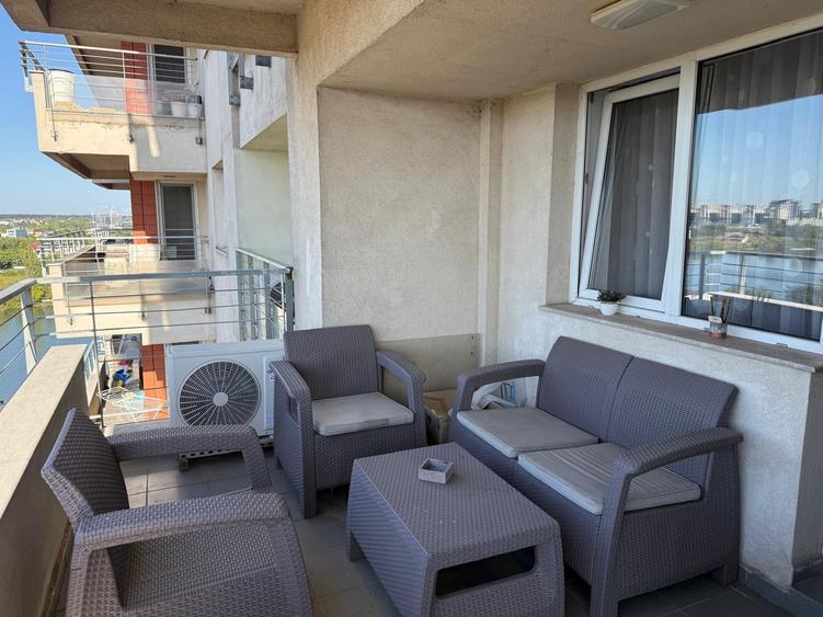Apartament cu 3 camere decomandat, mobilat în Barbu Văcărescu