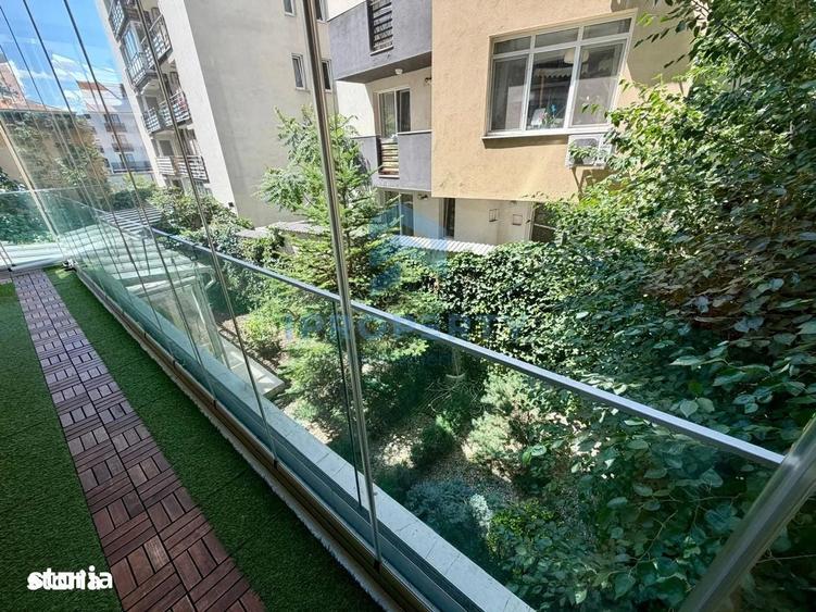 Apartament cu 3 camere semidecomandat în 13 Septembrie
