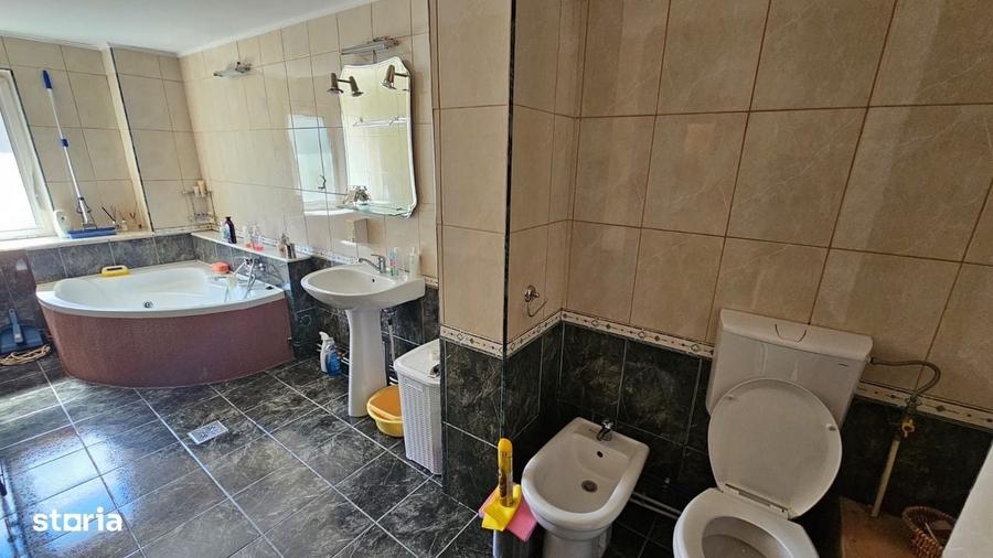 Apartament cu 4 camere în Găvana