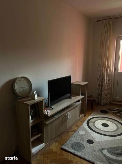 Apartament cu 4 camere în Traian