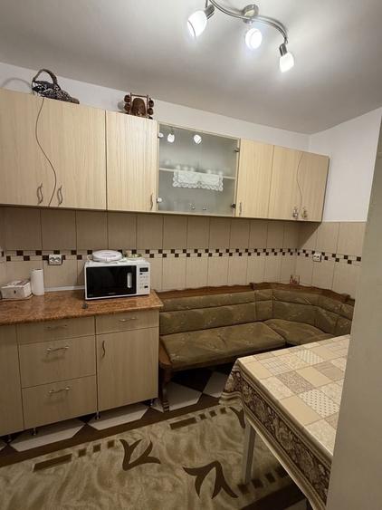 Apartament cu 3 camere decomandat în George Enescu