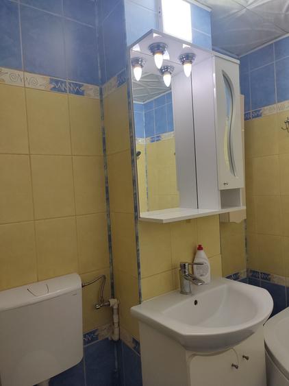 Apartament cu 2 camere decomandat în Băceni