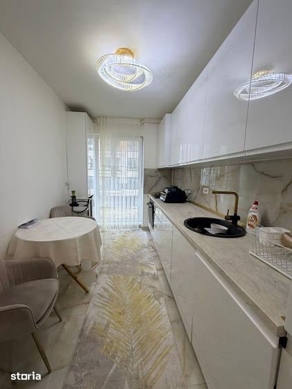 Apartament cu 3 camere decomandat, mobilat în Baicului