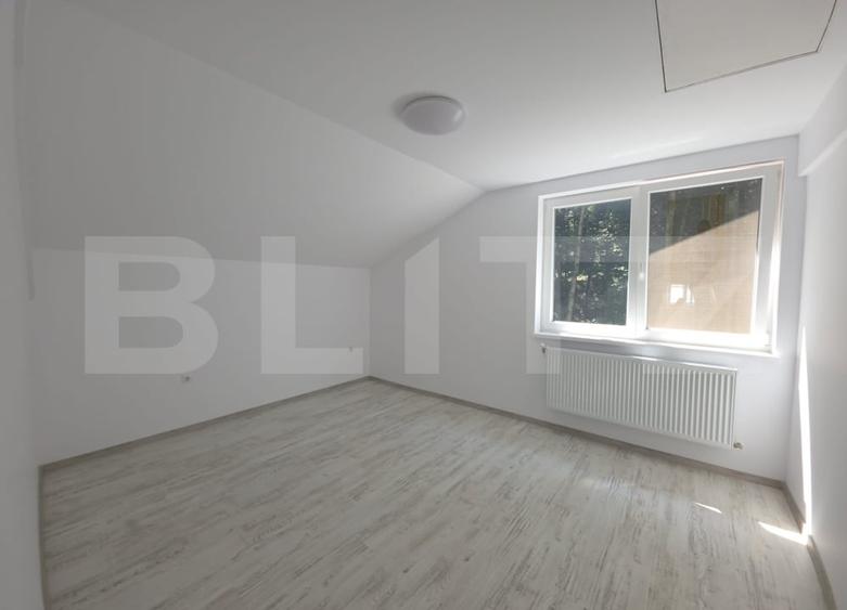 Duplex cu 5 camere cu Canalizare în Corunca