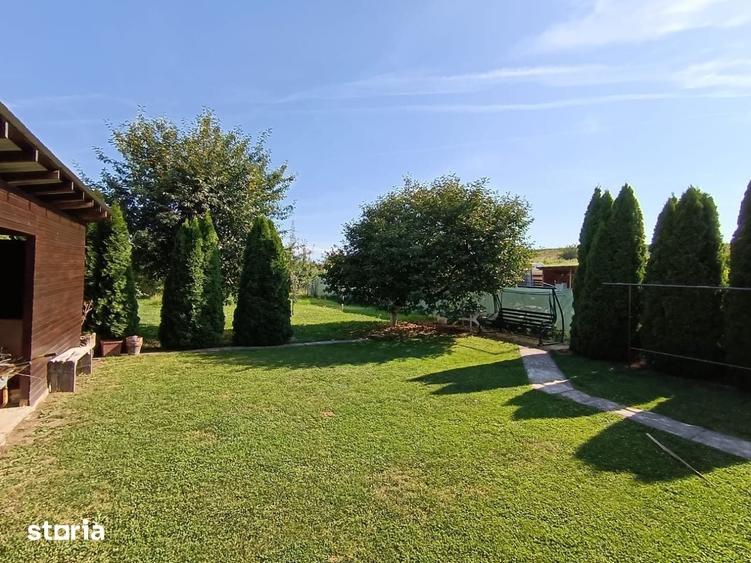 Casă cu 4 camere cu Teren 740 Mp în Central