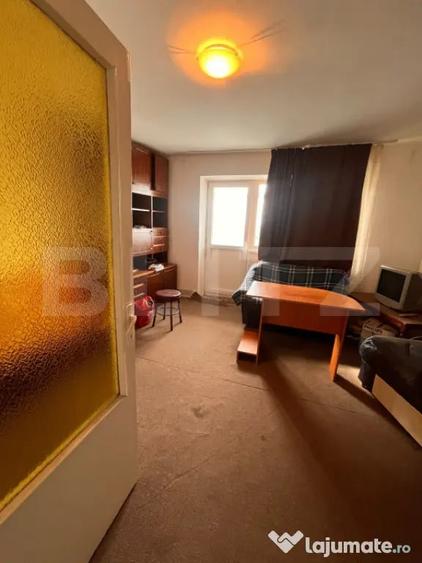 Apartament cu 3 camere decomandat în George Enescu