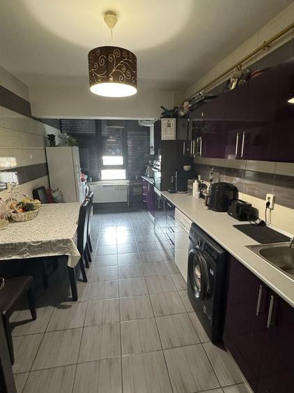 Apartament 3 camere str Tecuci bl Vega Proprietar - 1