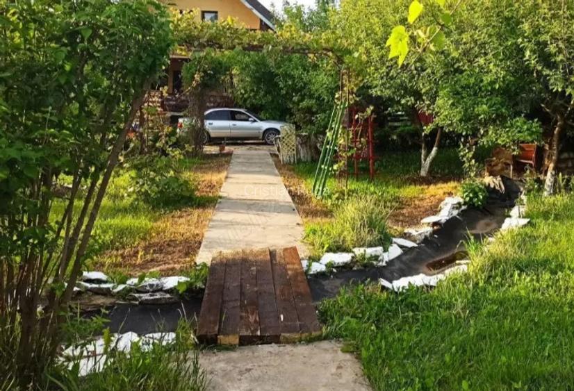 Casa ingrijita de vanzare Casa ingrijita de vanzare