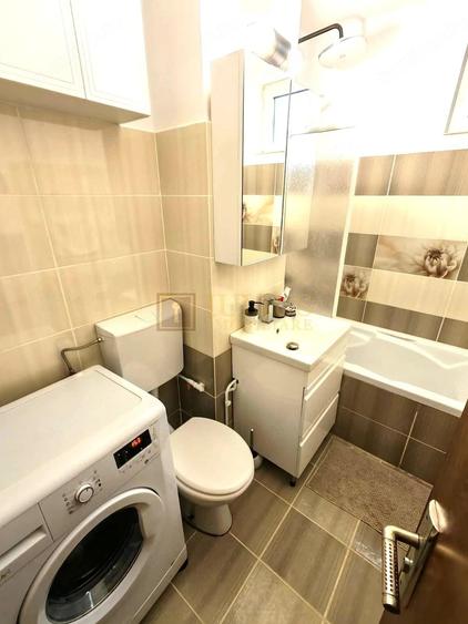 Apartament cu 3 camere decomandat în Lunei