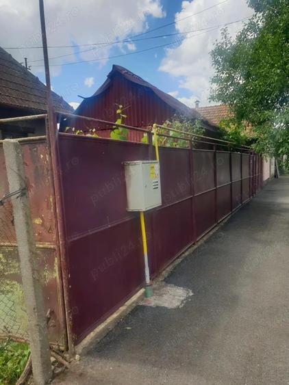 Teren 698 mp, casa veche , Zona linistita ,utilitati, Centrala gaz - 15