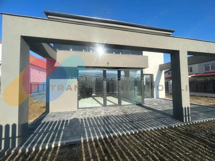 Casa individuala cu 4 camere, 126 Mp, zona intrare Chinteni
