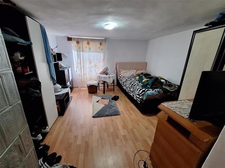 Proprietate ideala pentru familie extinsa sau investitie  Serbanesti, Bacau - 7