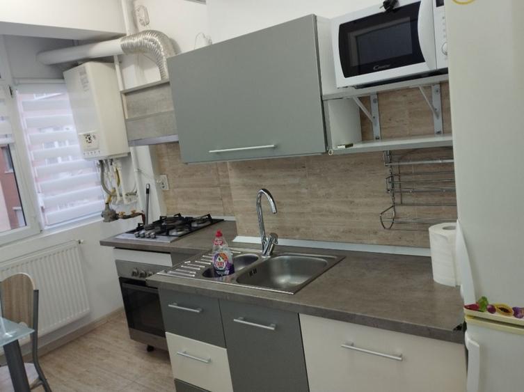 Vand apartament 2 camere - 1