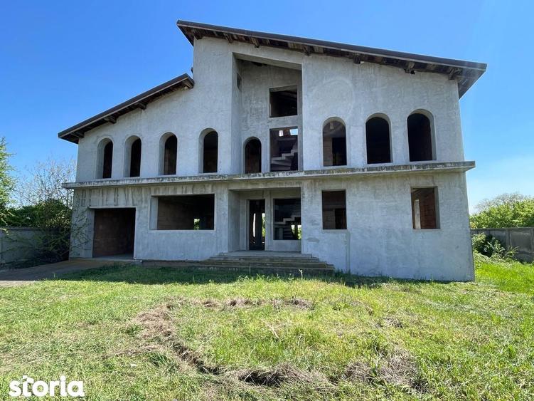 Casa spa?ioasa de vanzare in Ciorogarla 8 dormitoare 1000 metrii teren - 2