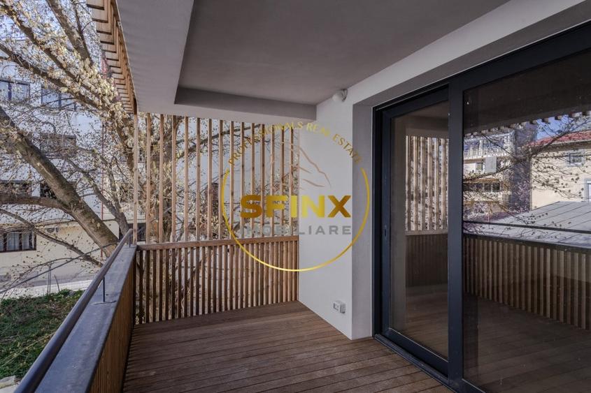 4 camere, duplex , curte proprie, 2 locuri de parcare  Dorobanti - 10