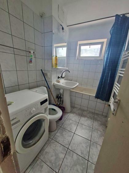 Apartament 3 camere, etaj 3, situat pe str Soveja, aproape de Bdul Tomis - 10