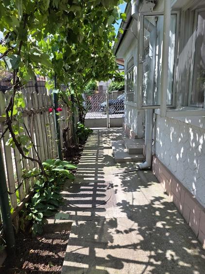 Inchiriez casa cu curte in Centrul Ploiestiului - 1