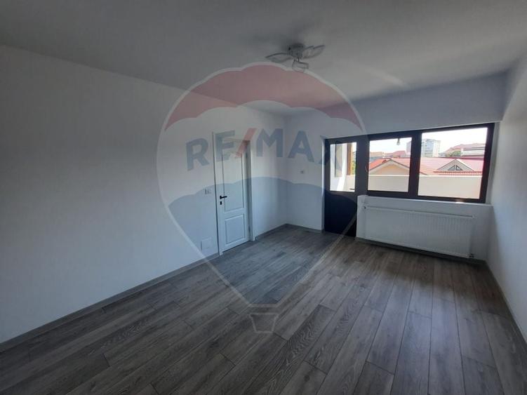 Apartament cu 3 camere NOU(cel mai mic pret/mp + parcare gratuita) - 4