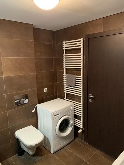 Apartament cu 3 camere decomandat în Barbu Văcărescu