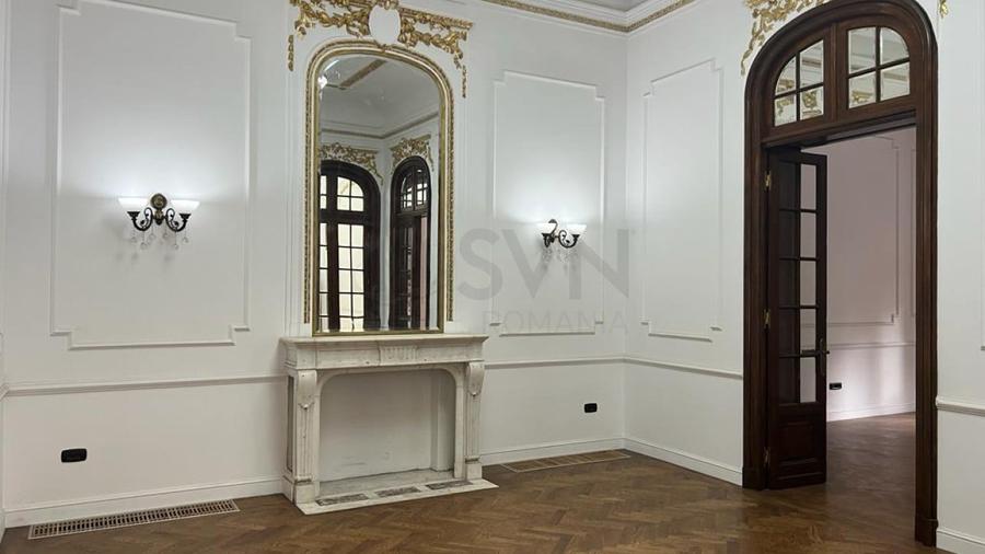 REV2002762 Vila de inchiriat 21 camere zona Universitate - 1