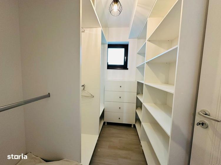 Casă cu 4 camere în Ostratu