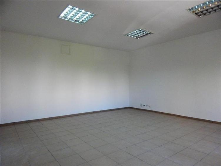 Vila de vanzare pretabila clinica medicala/birouri - 7