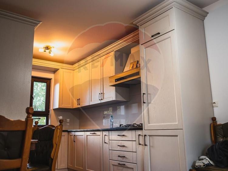 Casa / Vila de vanzare in Horodnic de Sus - 9